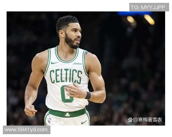 塔图姆如何通过战术调整掌控比赛节奏并影响比赛走势